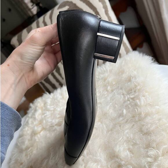 Chanel Classic Mid-Height Cap Toe Pointy Chunky Heels - Picture 7 of 16